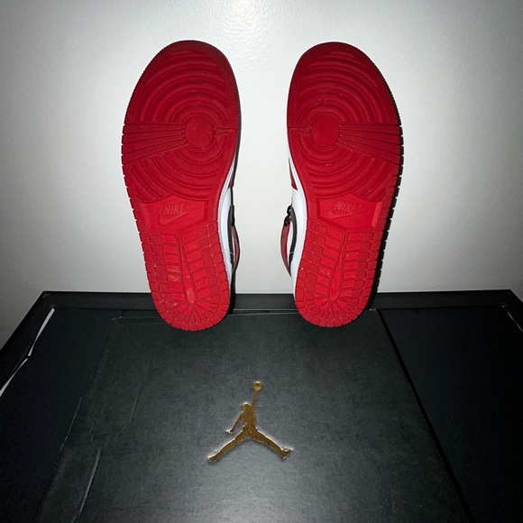 Jordan 1 Mid Chicago (2020) - Picture 4 of 6